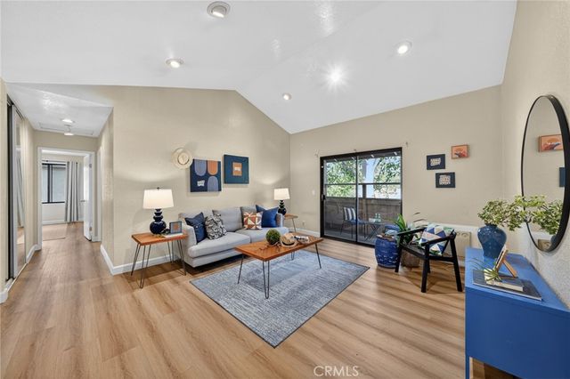 20702 El Toro 16, Lake Forest, CA 92630