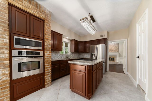 24003 Doverwick Drive, Tomball, TX 77375