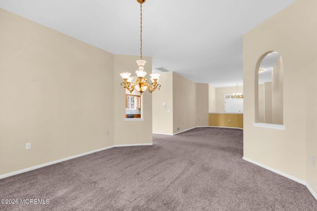 27 Congressional Road, Jackson, NJ 08527