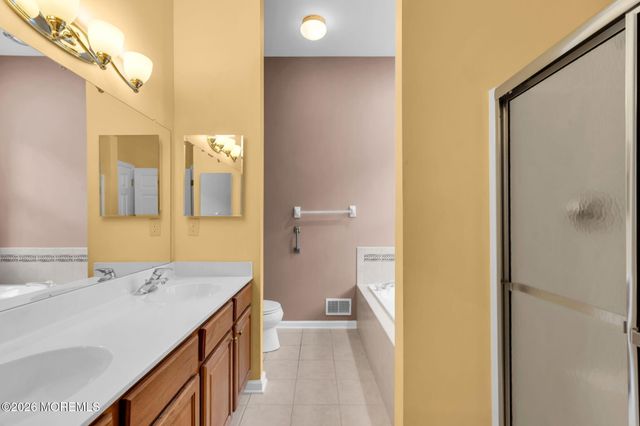 27 Congressional Road, Jackson, NJ 08527