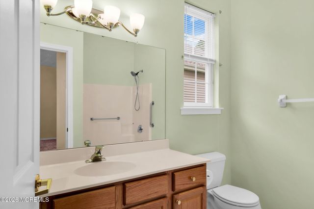 27 Congressional Road, Jackson, NJ 08527