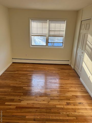 2103 Barclay Manor 21C, Newburgh, NY 12550