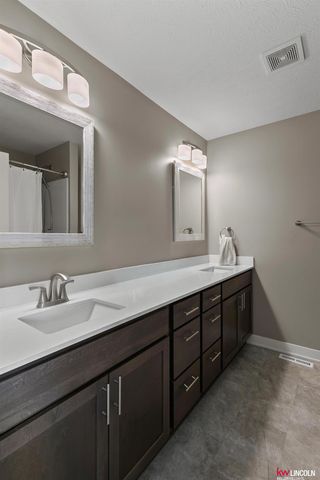 2620 W B Street, Lincoln, NE 68522