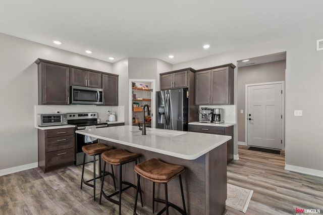 2620 W B Street, Lincoln, NE 68522