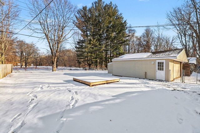 22279 Bohn Road, Belleville, MI 48111