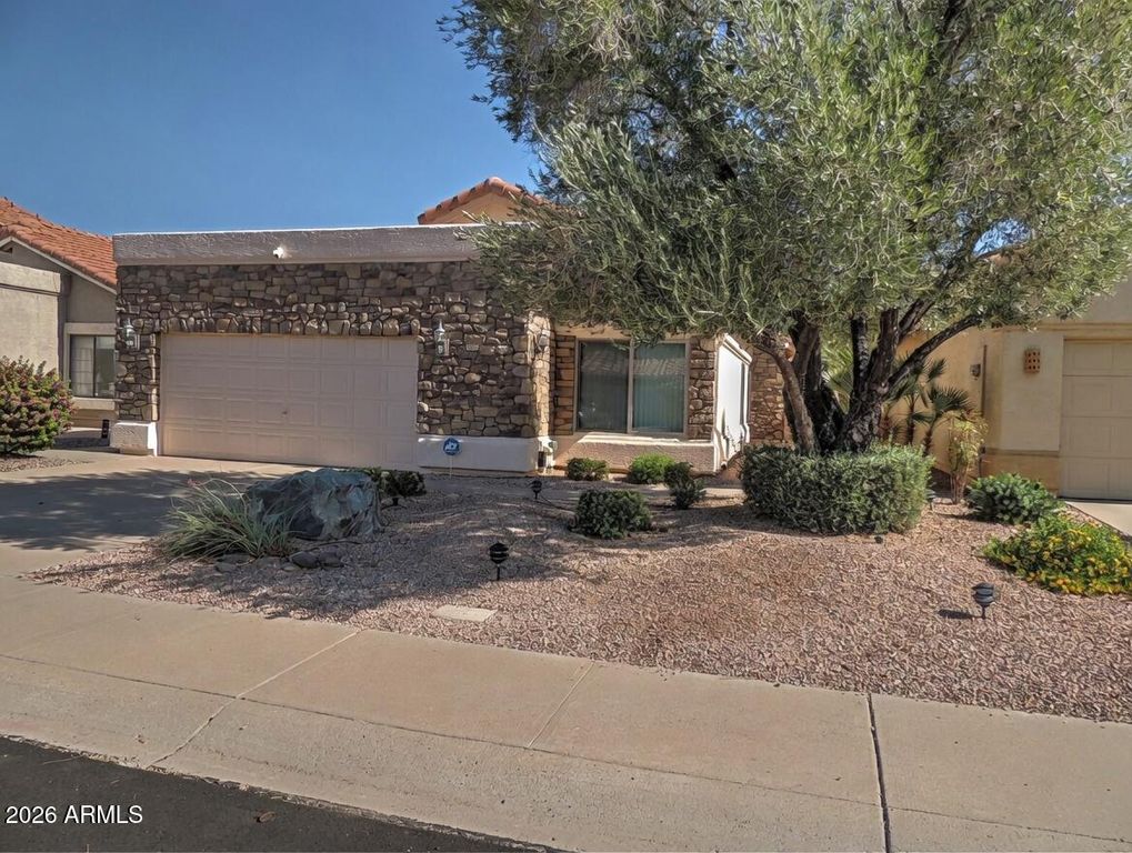 4350 E BADGER Way, Phoenix, AZ 85044 — photo 2