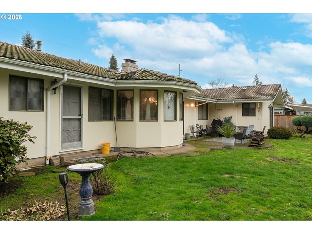 1650 SPRINGHILL Dr, Albany, OR 97321