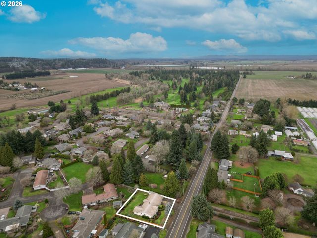 1650 SPRINGHILL Dr, Albany, OR 97321