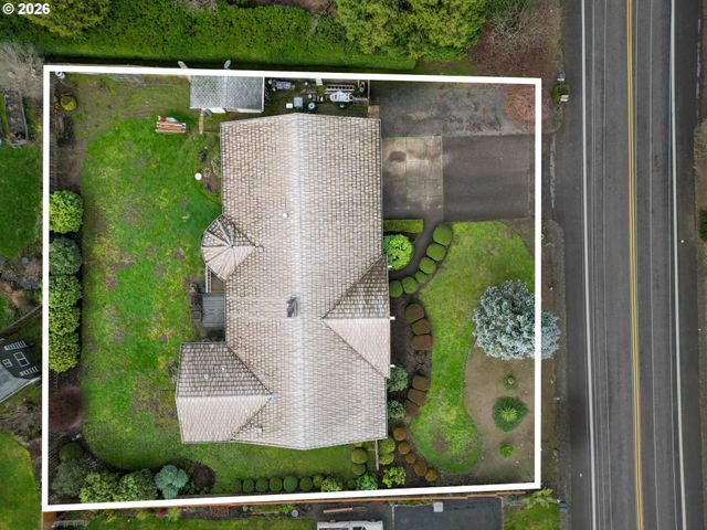 1650 SPRINGHILL Dr, Albany, OR 97321