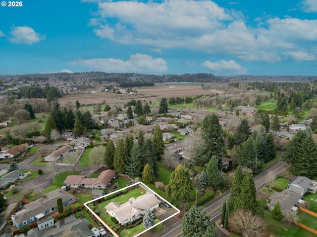 1650 SPRINGHILL Dr, Albany, OR 97321