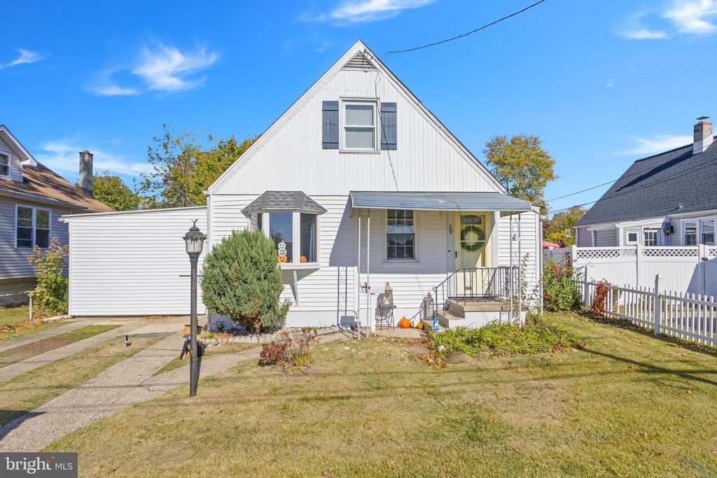 29 W BROADWAY, Maple Shade, NJ 08052