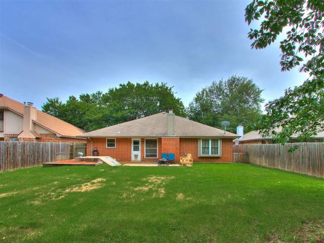 1017 Golden Eagle Drive, Norman, OK 73072