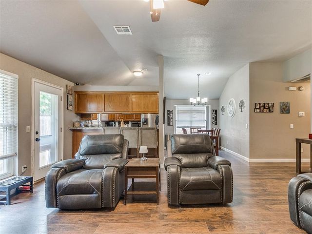 1017 Golden Eagle Drive, Norman, OK 73072