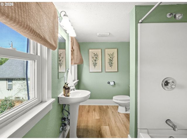 9648 N CENTRAL St, Portland, OR 97203