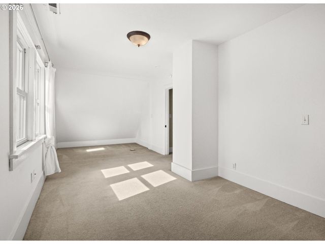 9648 N CENTRAL St, Portland, OR 97203