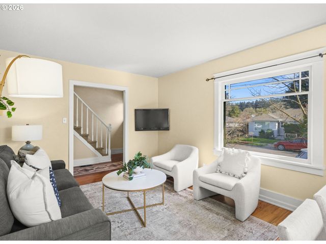 9648 N CENTRAL St, Portland, OR 97203