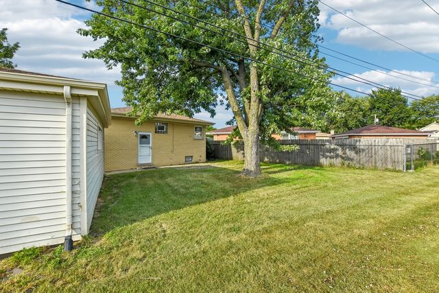 733 Caryn Circle, South Holland, IL 60473
