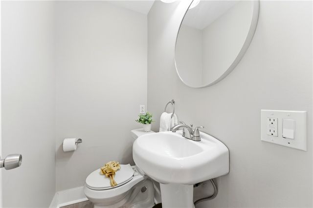 97 N Sprague Ave, Bellevue, PA 15202