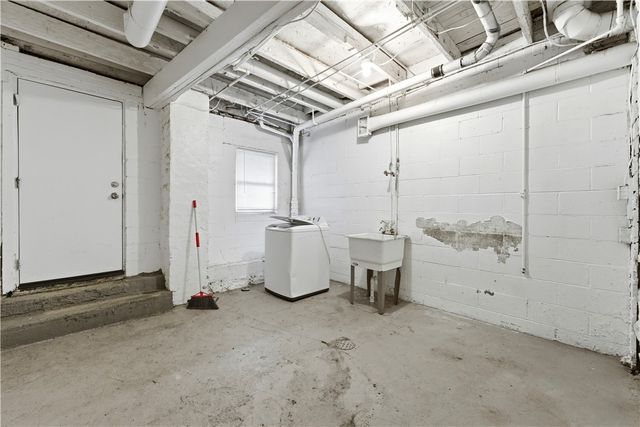 97 N Sprague Ave, Bellevue, PA 15202