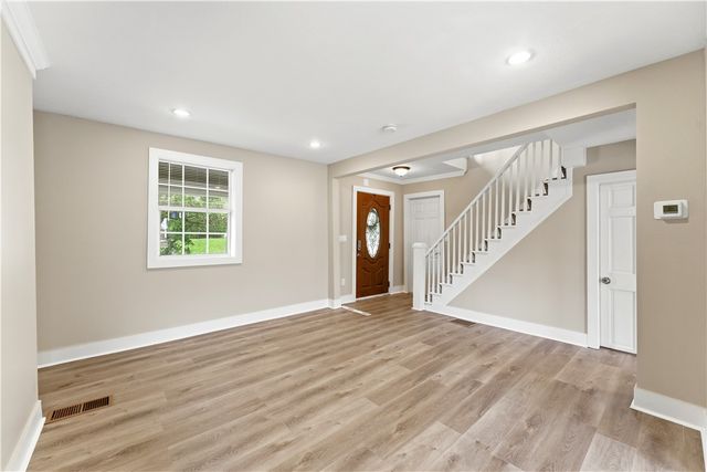 97 N Sprague Ave, Bellevue, PA 15202