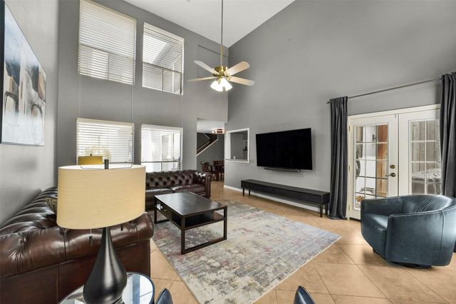 1914 Augusta Drive 7, Houston, TX 77057