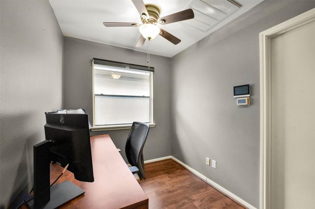 1914 Augusta Drive 7, Houston, TX 77057