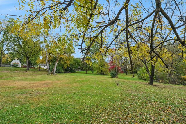 308 E 26th Street S, Newton, IA 50208