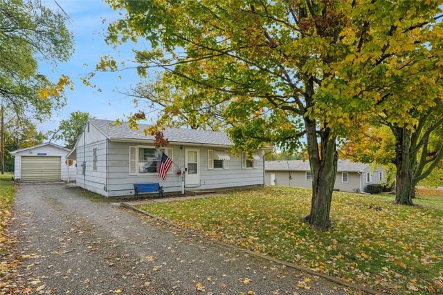 308 E 26th Street S, Newton, IA 50208