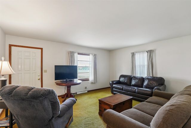 308 E 26th Street S, Newton, IA 50208