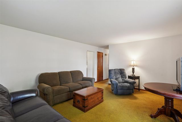 308 E 26th Street S, Newton, IA 50208