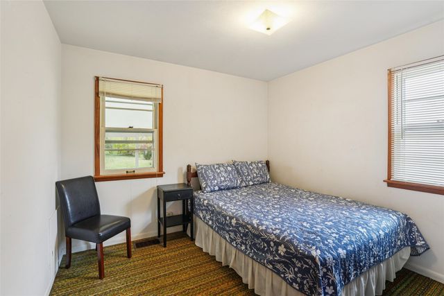 308 E 26th Street S, Newton, IA 50208