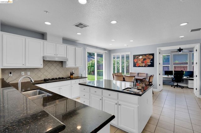 1858 Alexander Way, Brentwood, CA 94513