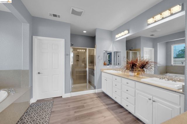 1858 Alexander Way, Brentwood, CA 94513