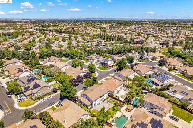 1858 Alexander Way, Brentwood, CA 94513