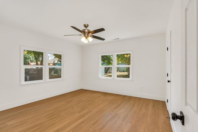 426 N Maple Avenue, Fresno, CA 93702