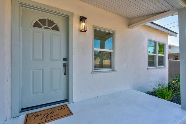 426 N Maple Avenue, Fresno, CA 93702