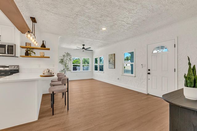 426 N Maple Avenue, Fresno, CA 93702