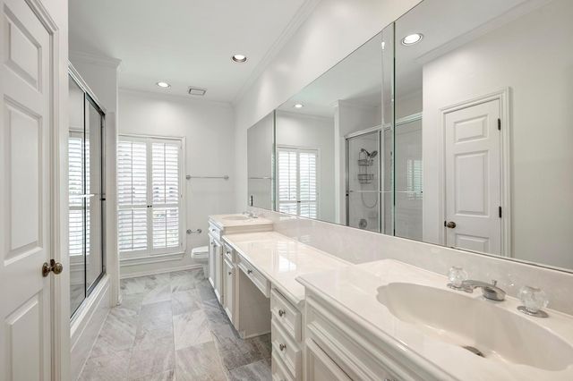 6100 Burgoyne Road, Houston, TX 77057