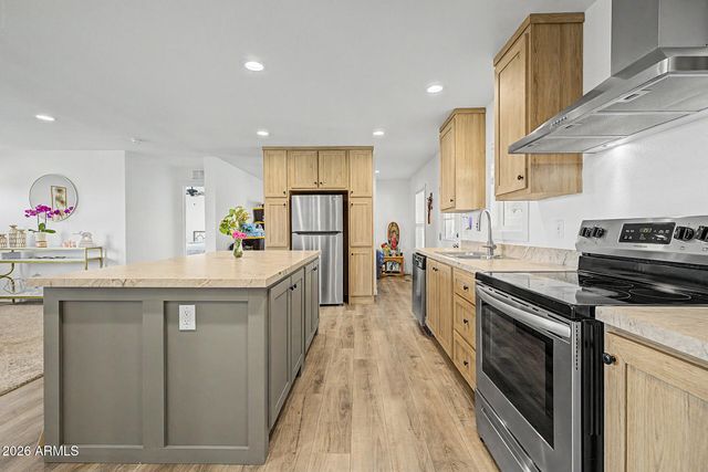 29421 N 182ND Lane, Surprise, AZ 85387