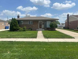 31434 Newport Dr. Drive, Warren, MI 48088