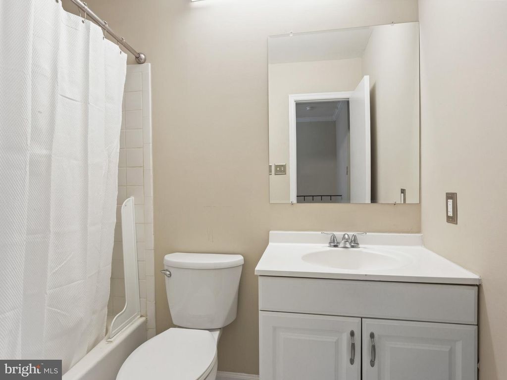 Image 16 of property listing at 1488 ORLEANS CT, Crofton, MD 21114