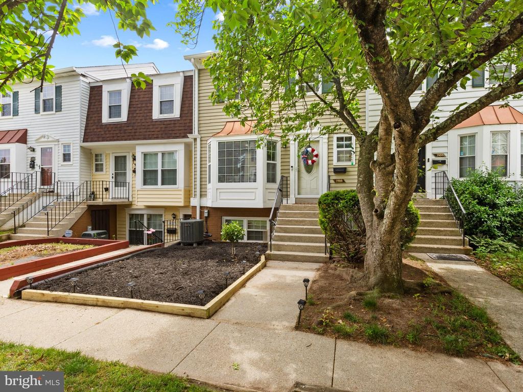 Image 2 of property listing at 1488 ORLEANS CT, Crofton, MD 21114