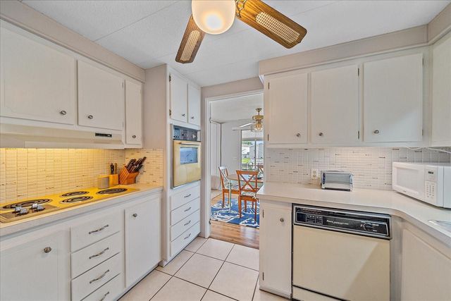 220 BIMINI DRIVE, Palmetto, FL 34221