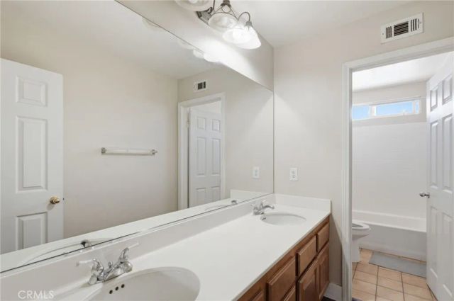 2238 Toulouse, Corona, CA 92882