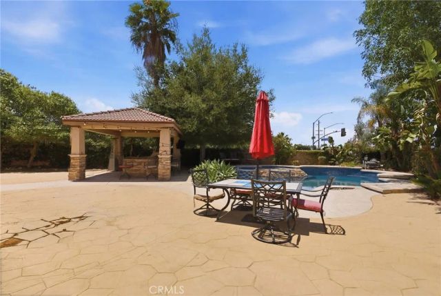 2238 Toulouse, Corona, CA 92882
