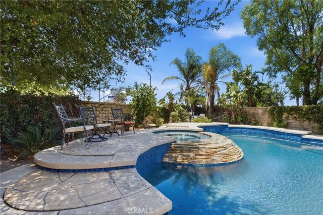 2238 Toulouse, Corona, CA 92882