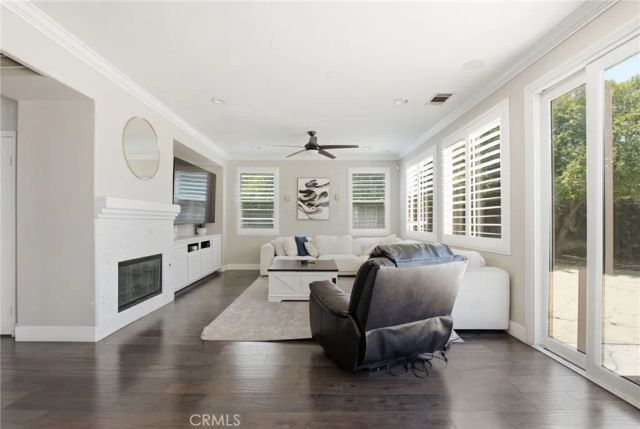2238 Toulouse, Corona, CA 92882