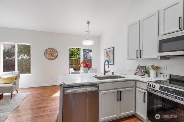 19705 13th Av Ct East, Spanaway, WA 98387