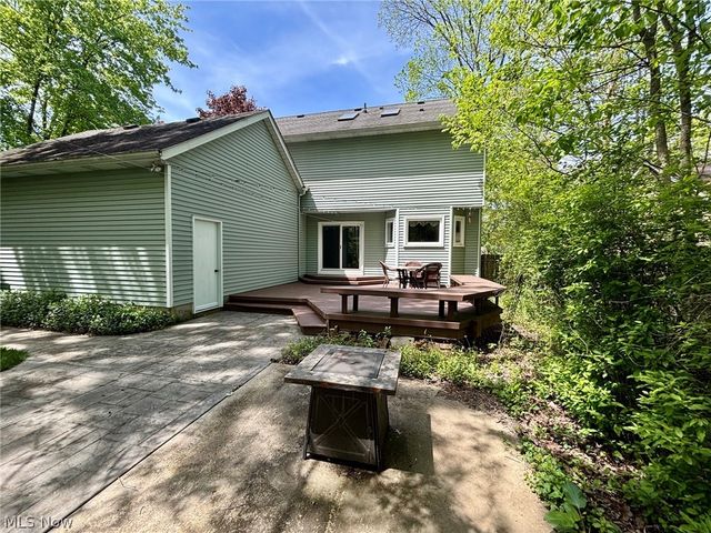 3745 Silvercrest Drive, Stow, OH 44224