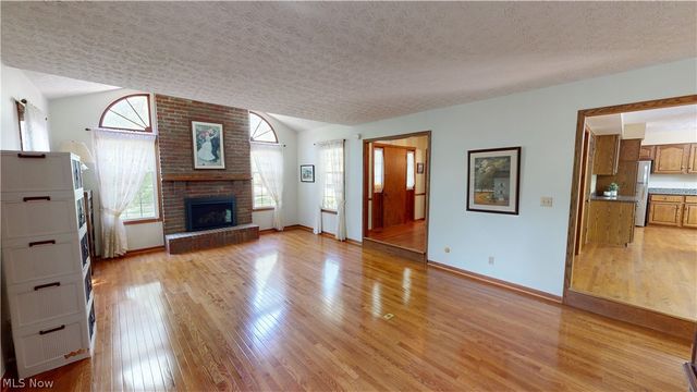 3745 Silvercrest Drive, Stow, OH 44224